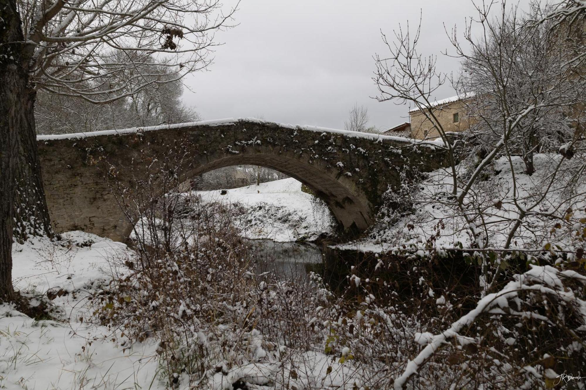 Céreste Studio Dans Le Luberon מראה חיצוני תמונה