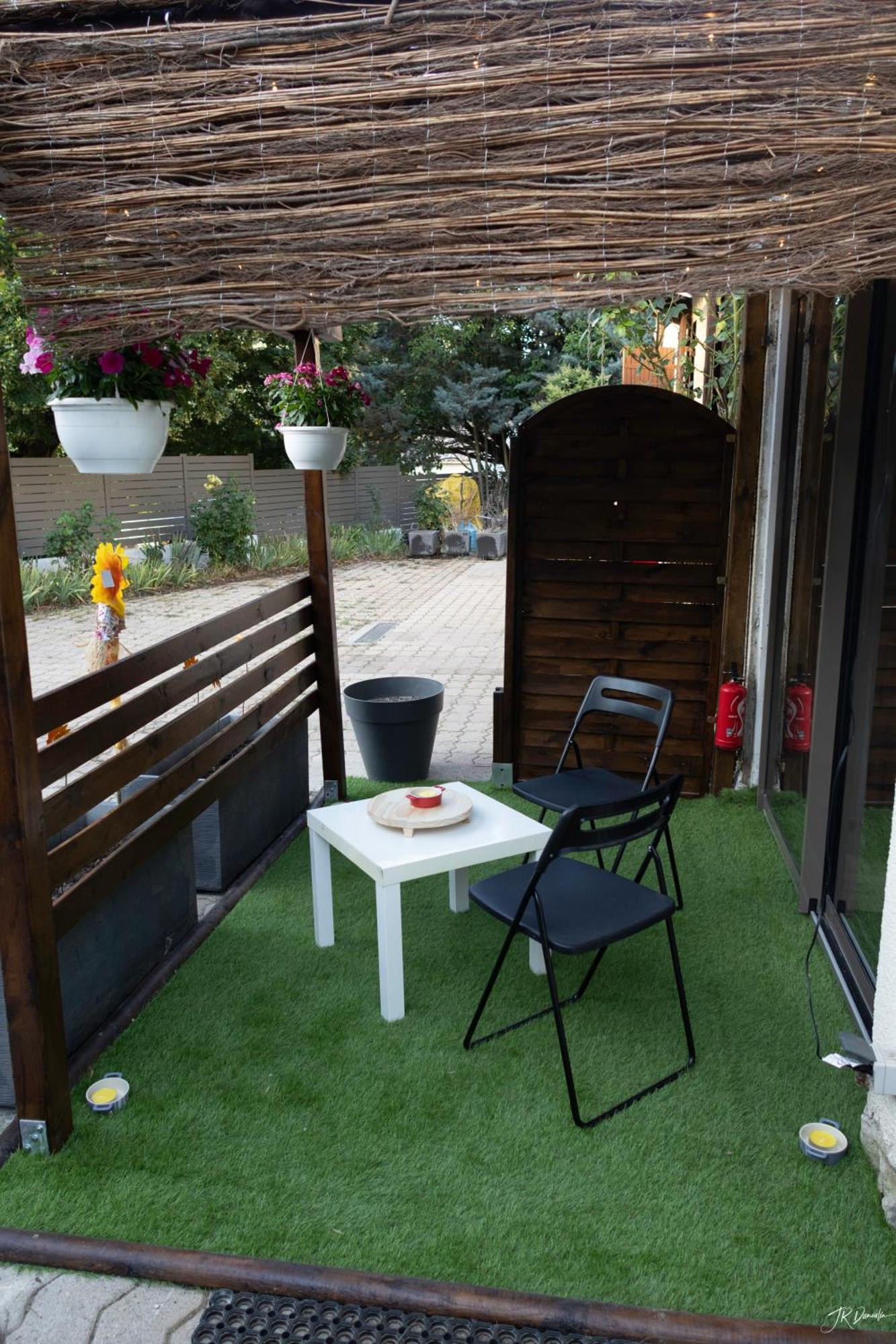 Céreste Studio Dans Le Luberon מראה חיצוני תמונה