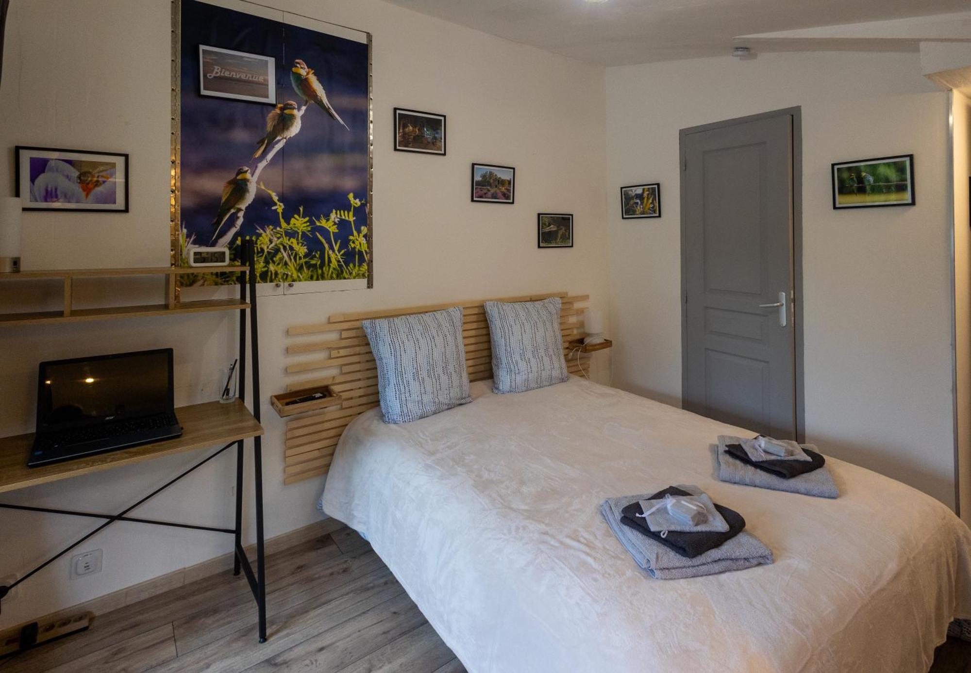 Céreste Studio Dans Le Luberon מראה חיצוני תמונה